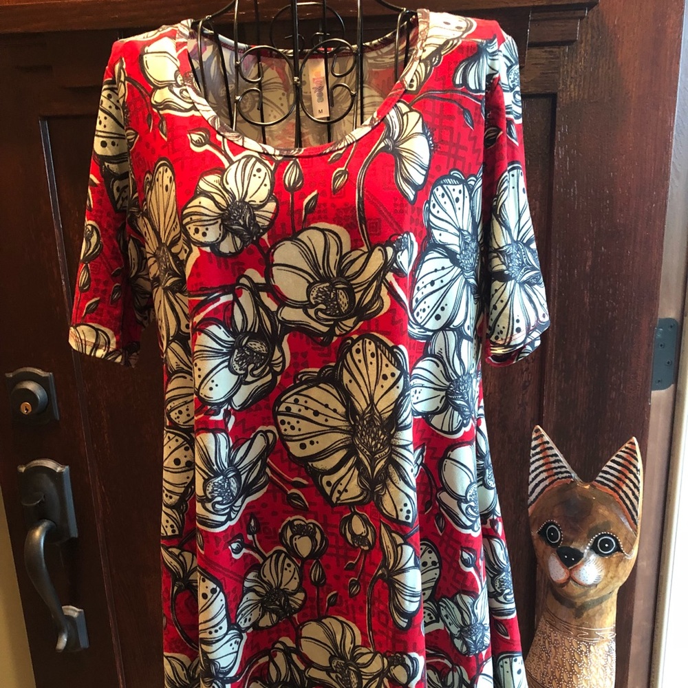 LuLaRoe Perfect shirt M